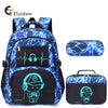 Blau-schwarzer Graffiti-Rucksack mit Laptopfach und passender wasserdichter Silikonhülle.