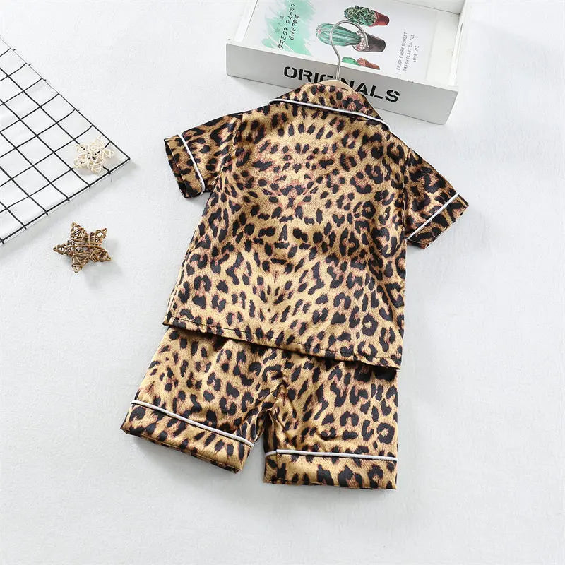 Kids' Cartoon Leopard Print Pajama Set with Short Sleeves