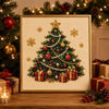 Gerahmtes Diamantmal-Set mit geschmücktem Weihnachtsbaum, goldenen Ornanements und Grünzeug.