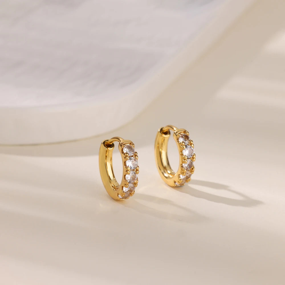 Boucles d'oreilles créoles en zircon cubique ton or