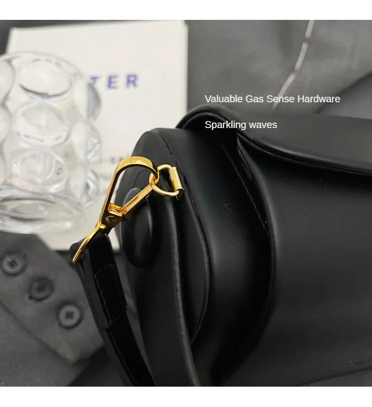 Classic Retro Crossbody Shoulder Bag with Textured Flap