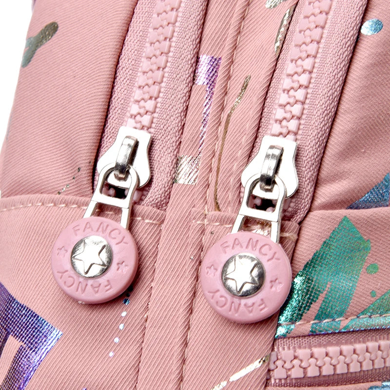 Kompakte Nylon-Crossbody-Tasche