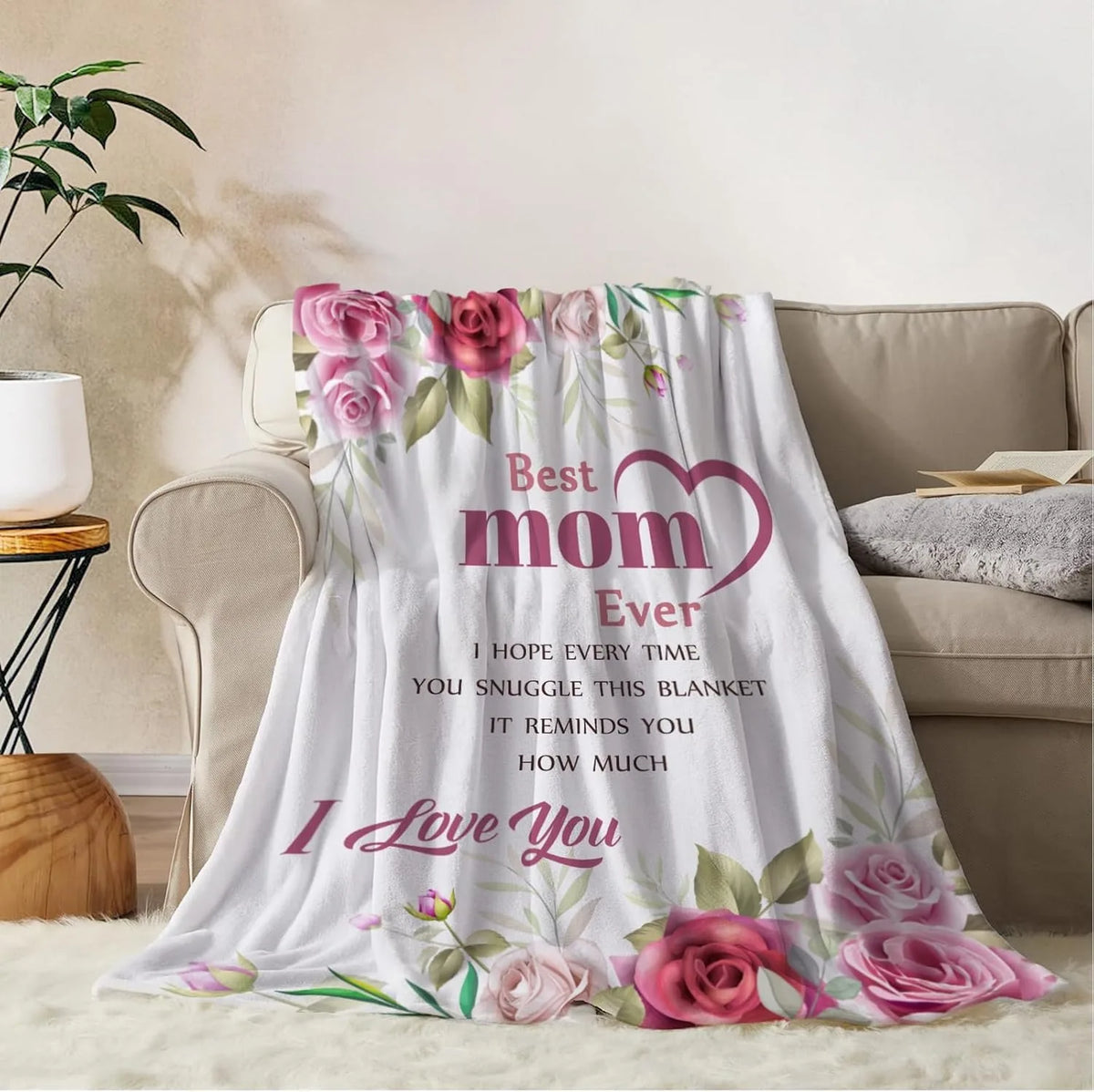 Soft Coral Fleece Throw Blanket – Lightweight & Cozy for All Seasons