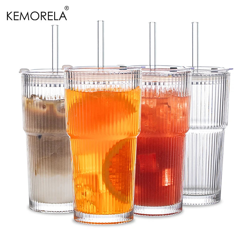 Tumbler en verre rayé de 600 ml avec couvercle