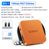 Boîtier NVMe SSD magnétique orange avec divers ports et accessoires sur fond blanc.