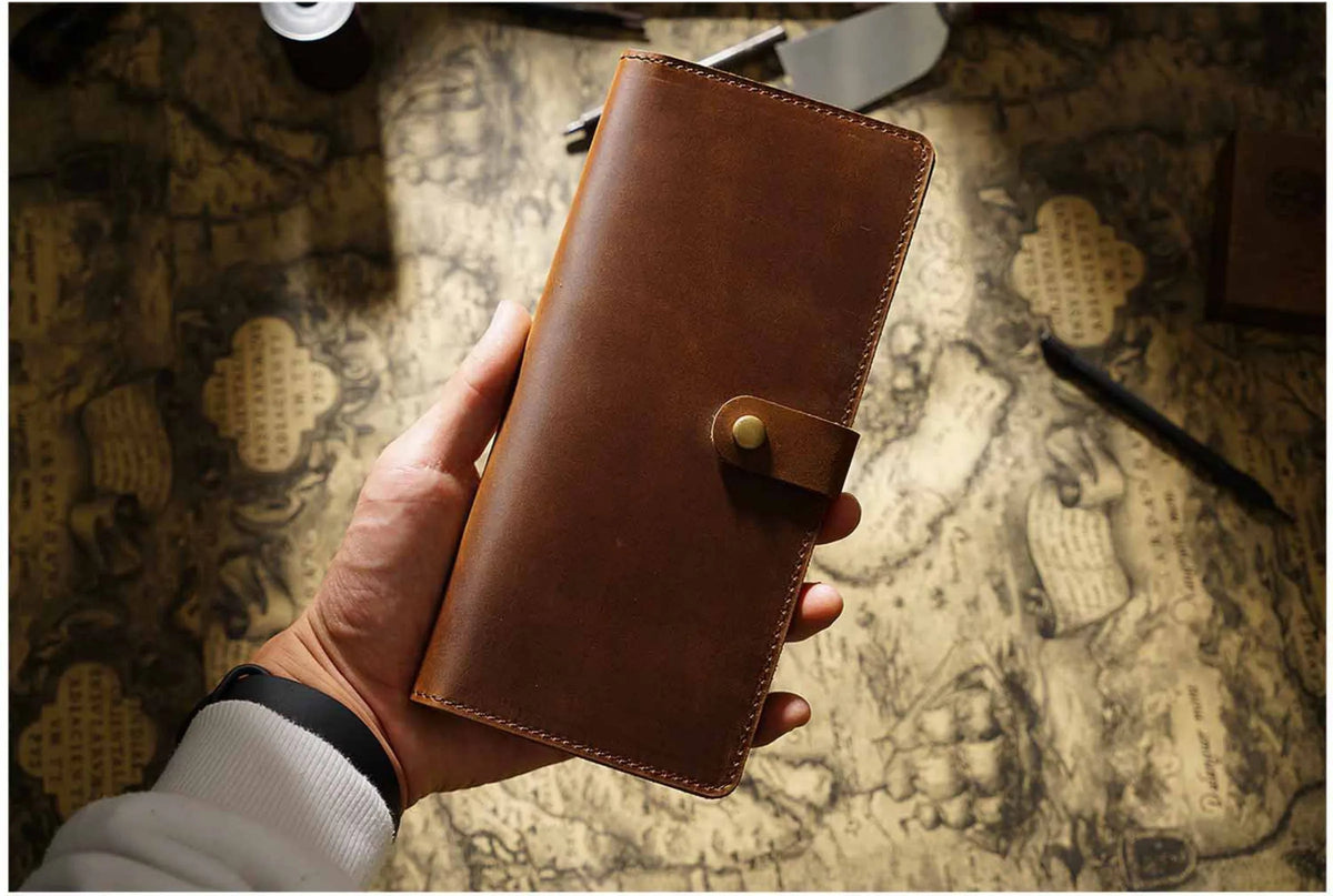 Vintage Leather Long Bifold Wallet with Snap Closure