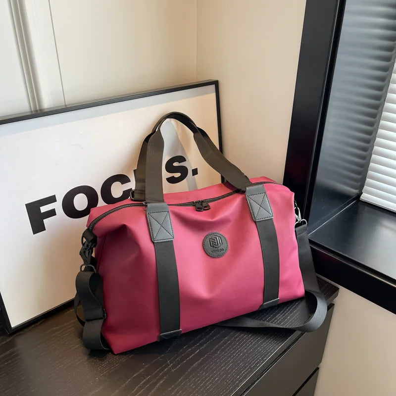 Versatile Large-Capacity Travel Duffel Bag with Water-Resistant Oxford Fabric