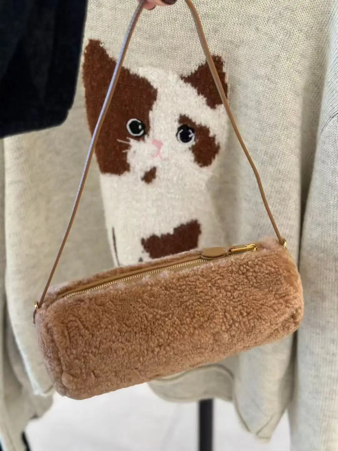 Vintage Y2K Vegetable-Tanned Leather Cylinder Bag