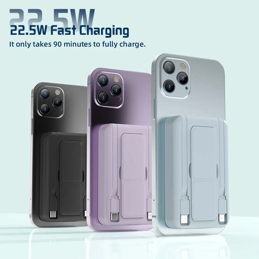 Ein Set aus drei tragbaren magnetischen kabellosen Powerbanks in Schwarz, Lila und Silber.