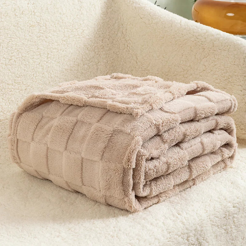 Lilac Checkered Fleece Throw Blanket – Soft & Cozy