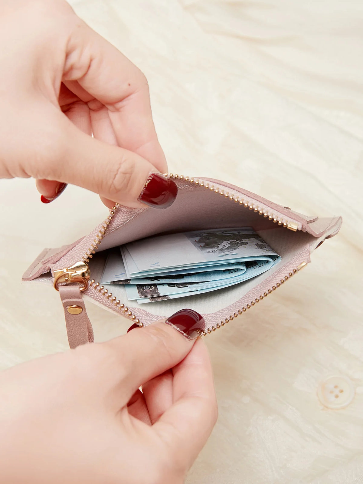 Slim Leather Card Holder Wallet with Secure Zipper