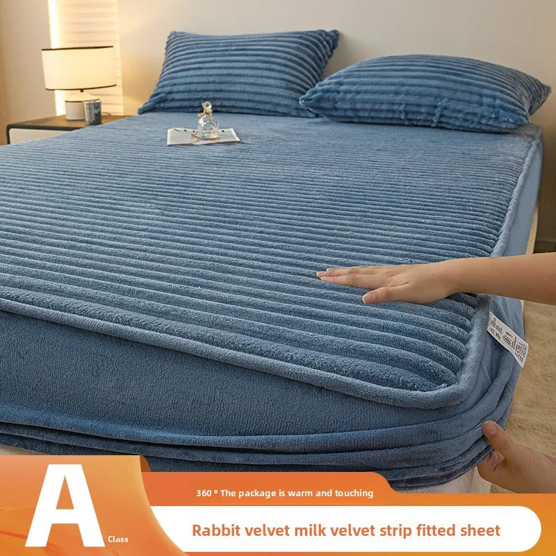 Plush Fitted Sheet Set with Pillowcases