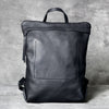 Schwarzer, echter Kuhfell-Rucksack von hinten