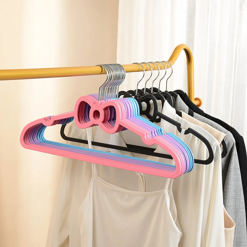 Non-Slip Butterfly Hangers for Wardrobe Organization
