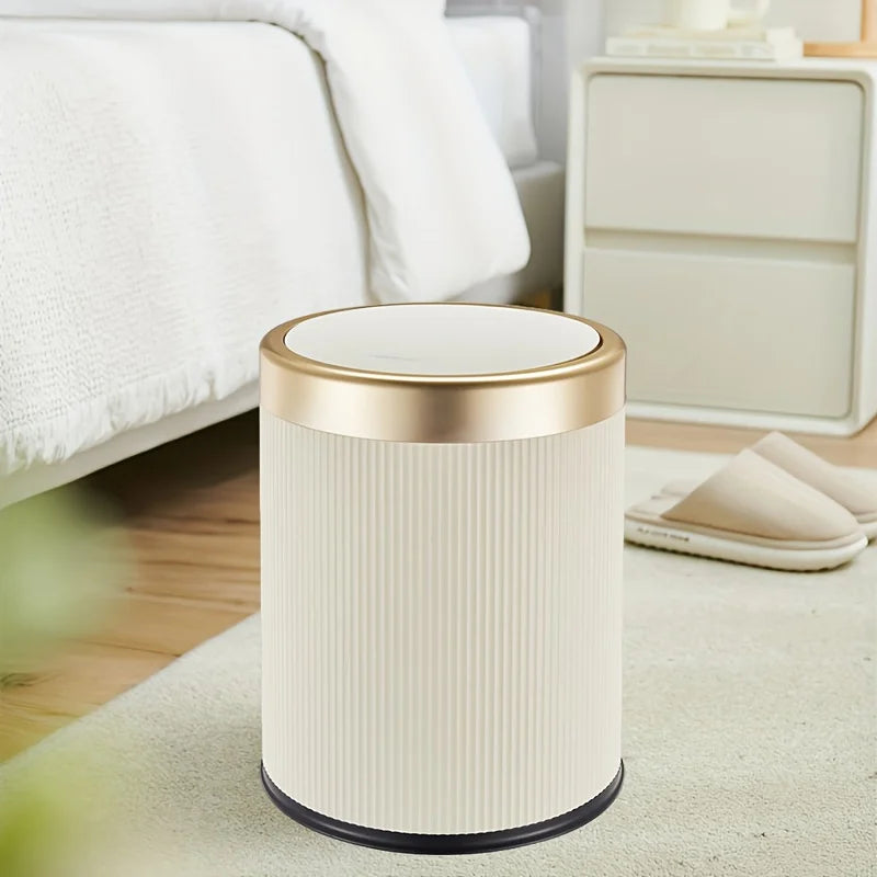 Step-On Trash Can with Lid – Durable Plastic Wastebasket for Home