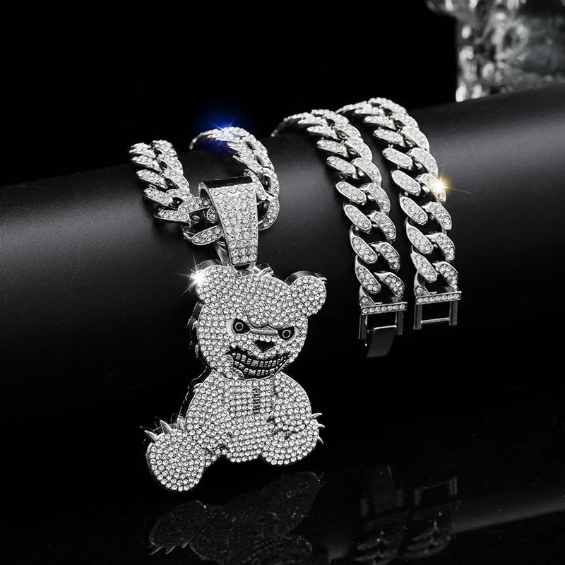 Collar con Colgante de Oso en Cadena Cubana