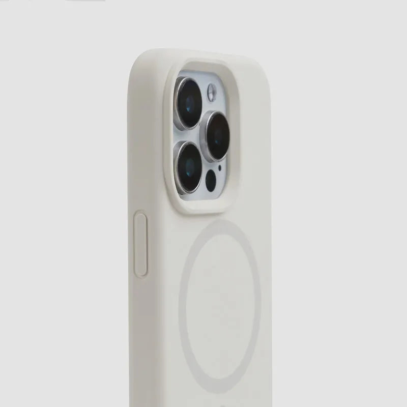 Coque en silicone liquide compatible MagSafe