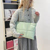 Weiche Polyester-Clutch mit Reißverschluss