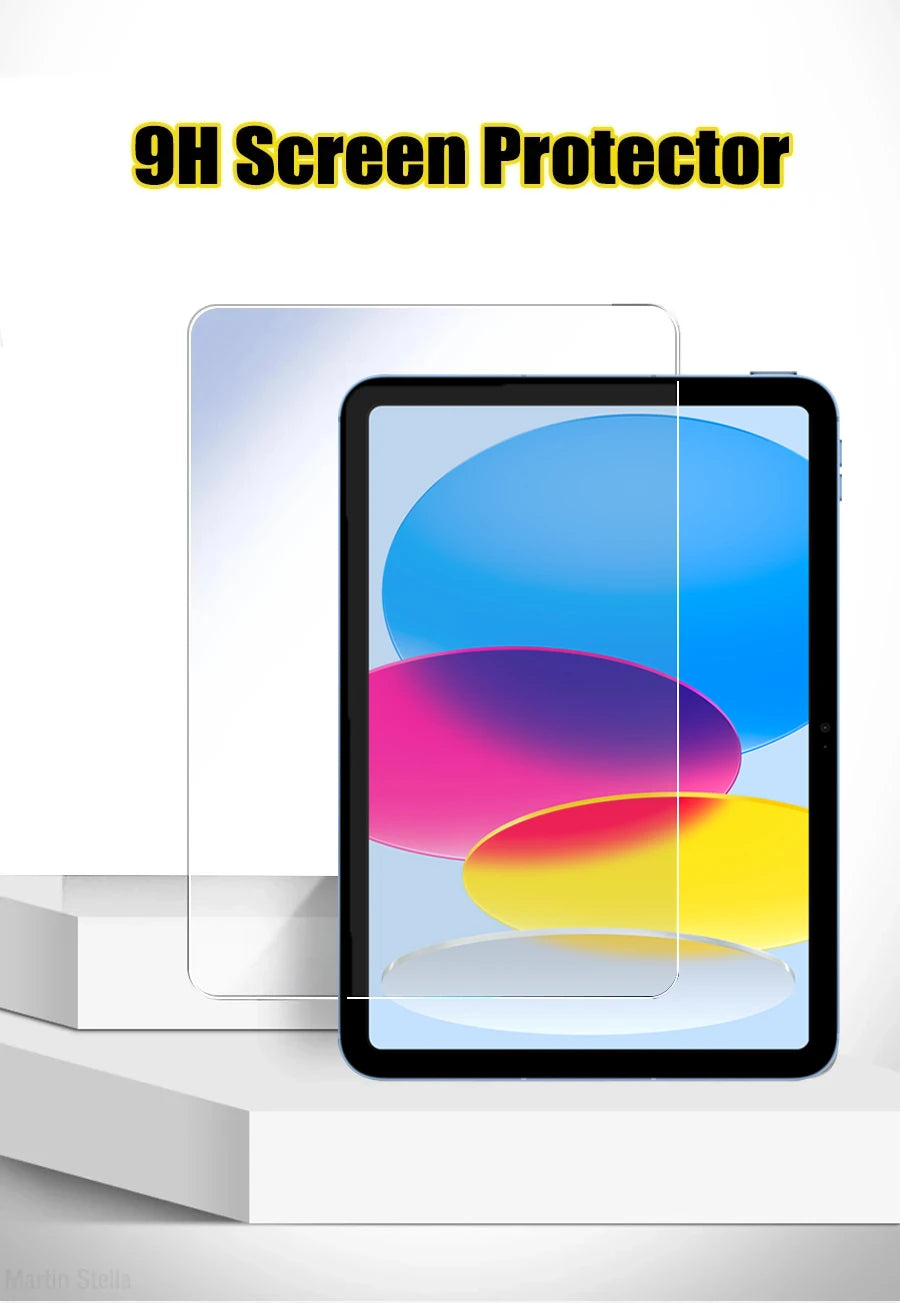 Ein klarer Schutzfilm wird auf ein iPad aufgetragen, das bunte abstrakte Grafiken anzeigt.