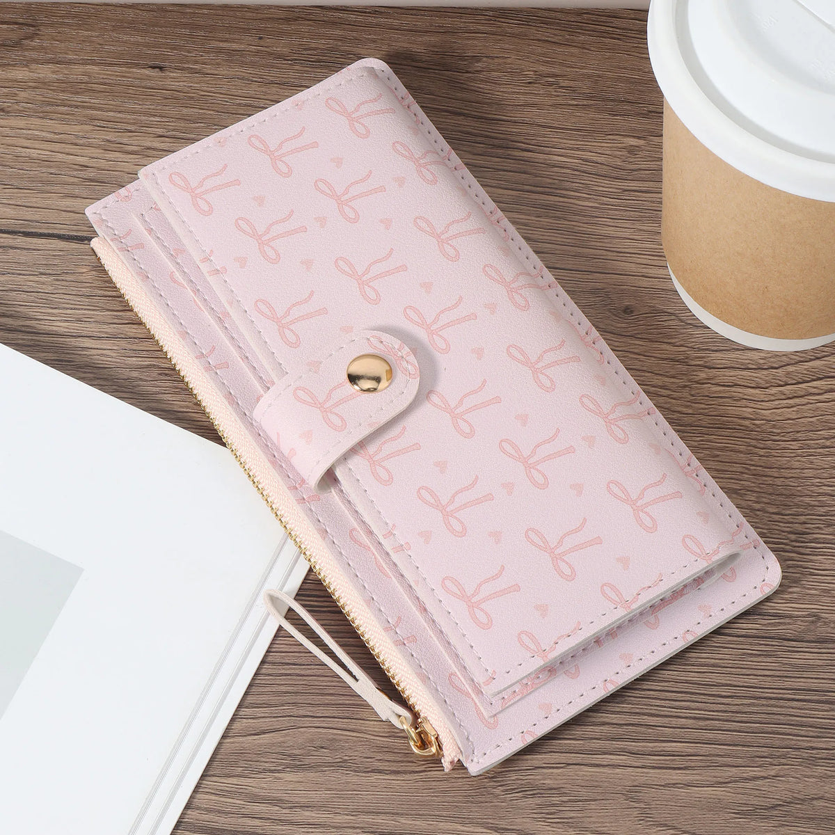 Elegant Folding Wallet with Card Slots and Coin Pocket