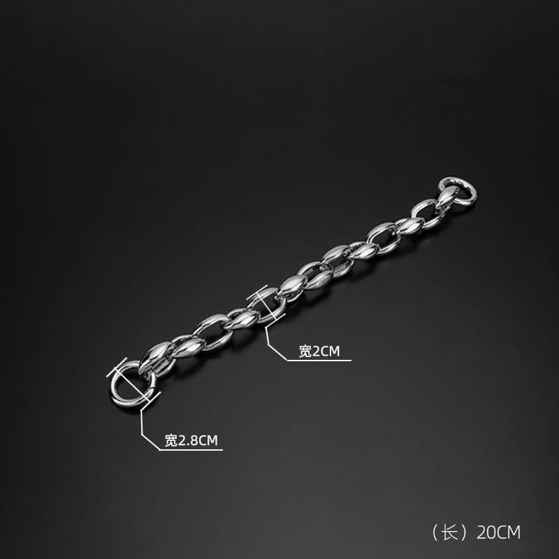 Silver acrylic chain strap measuring 20cm long and 2.8cm thick