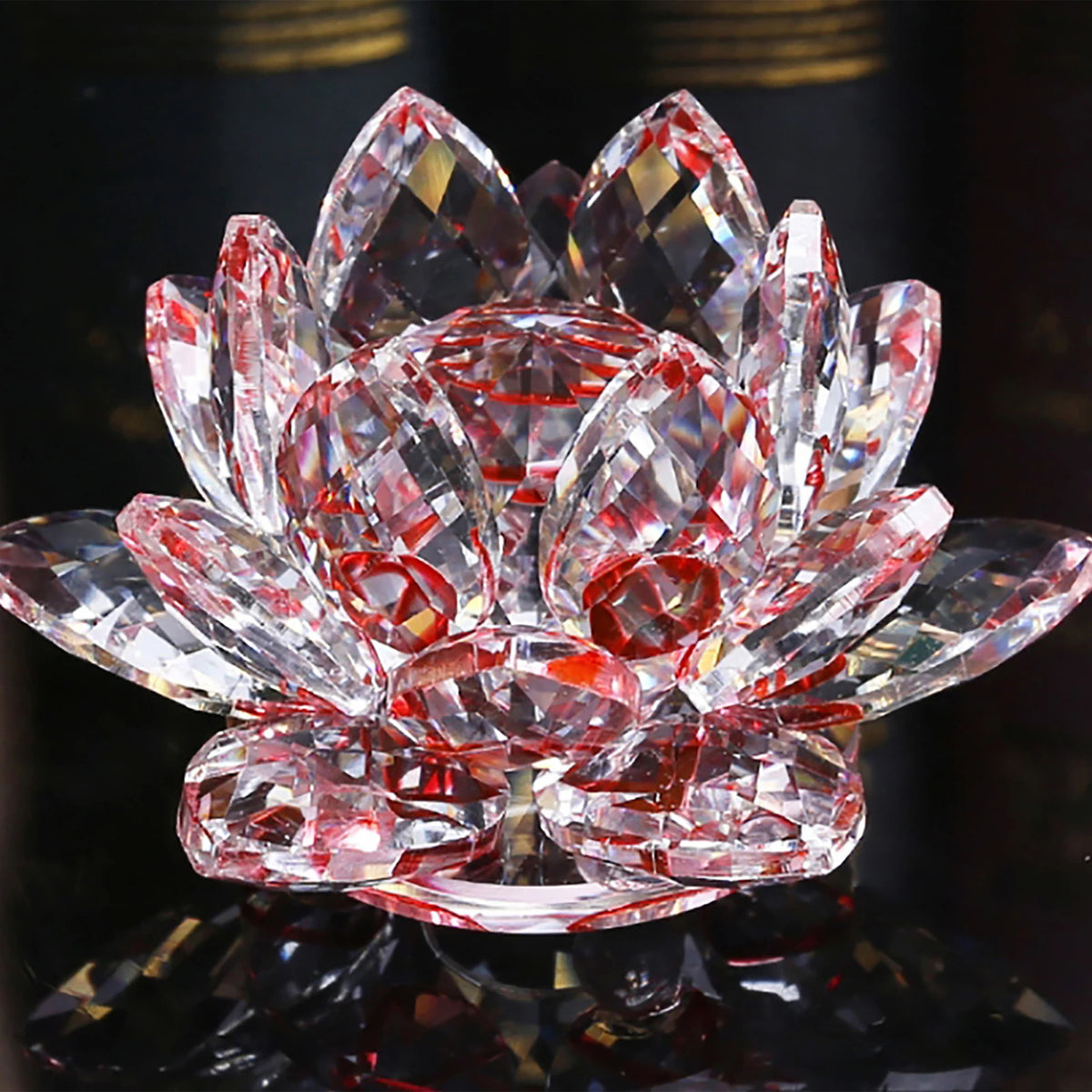 Crystal Lotus Flower Figurine – Elegant Glass Tabletop Decor