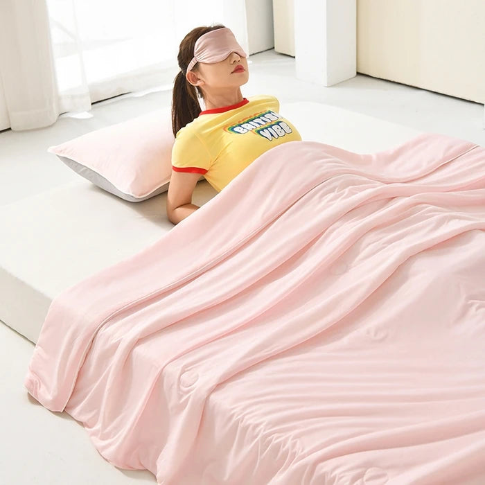 Ice Silk Cooling Blanket