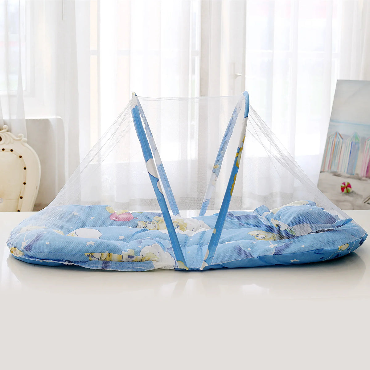 Foldable baby mosquito net with mattress and pillow in blue and white