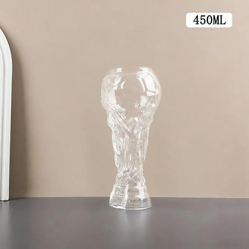 Klares Glas Trophäen-förmiges Fußballbierglas mit strukturiertem Stiel
