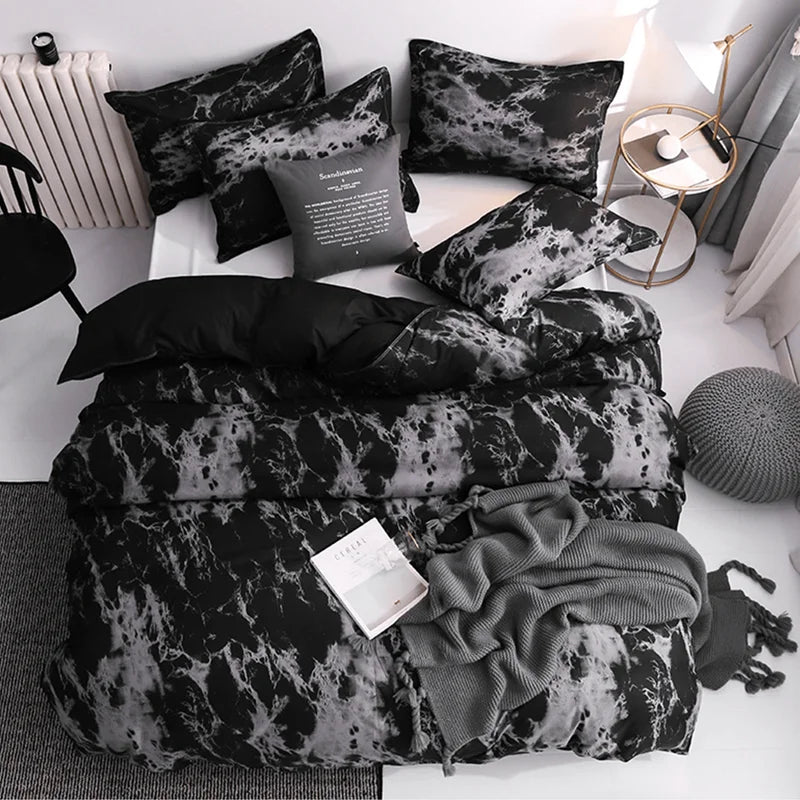 Modern Polyester Duvet Cover Set with Two Pillowcases