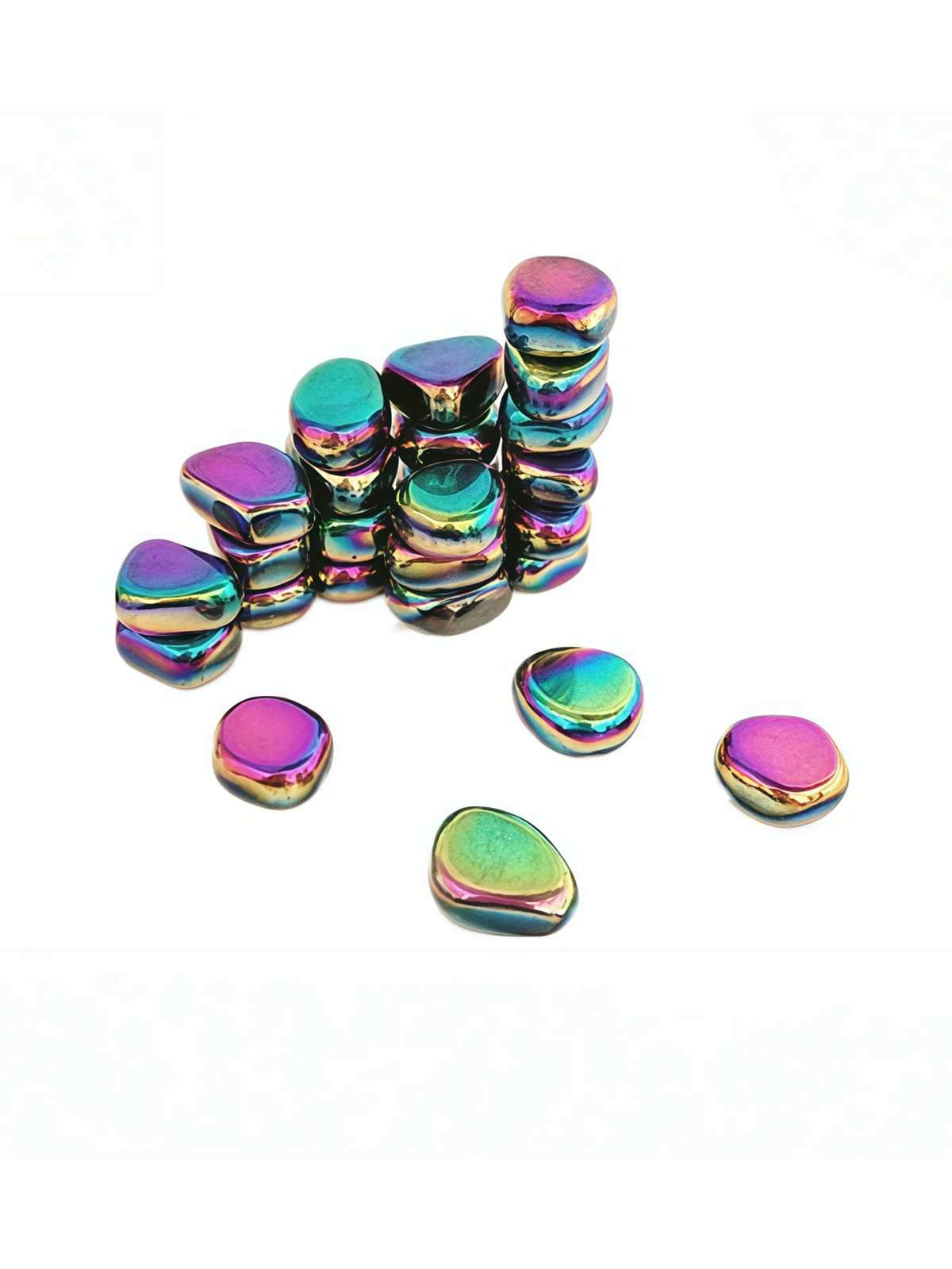 Eine Stapel iridischer, farbenfroher magnetischer Schachfiguren.