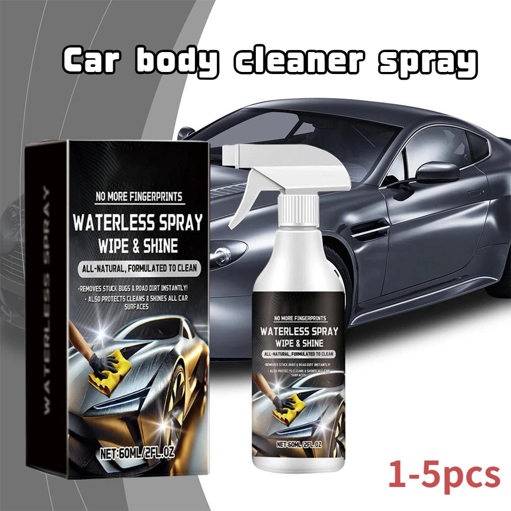 Una botella de spray limpiador sin agua y brillo para limpiar la carrocería de un coche oscuro, junto a su empaque.