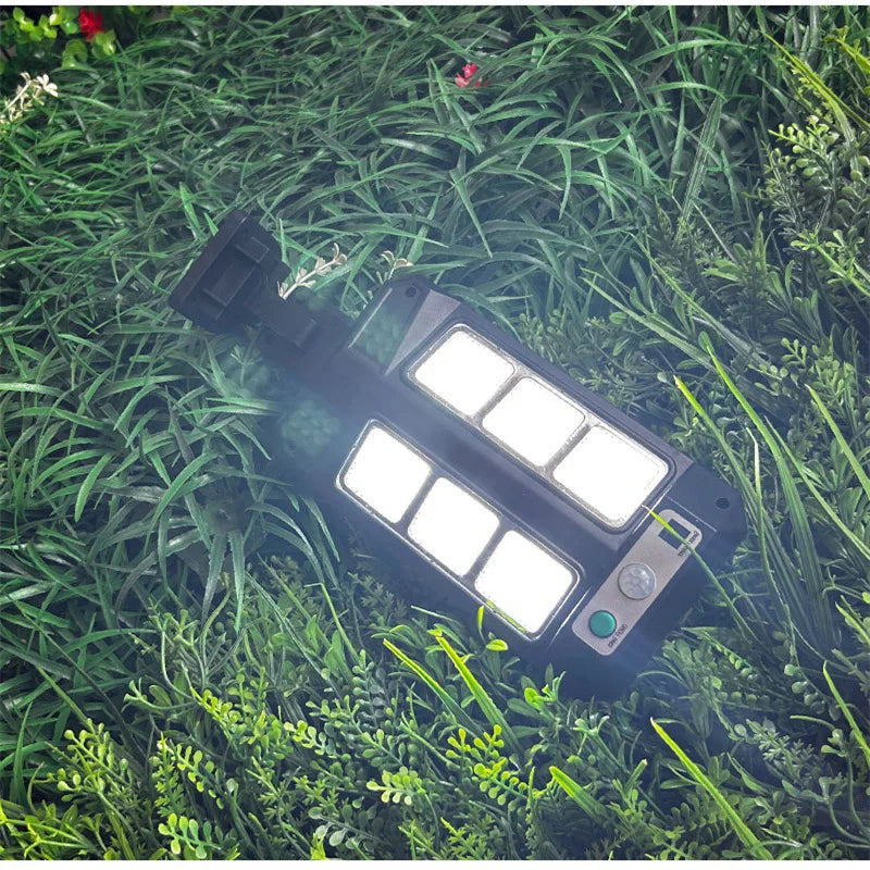 Luz de Seguridad LED con Sensor de Movimiento y Energía Solar