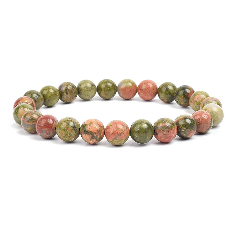 Armband aus Natursteinperlen
