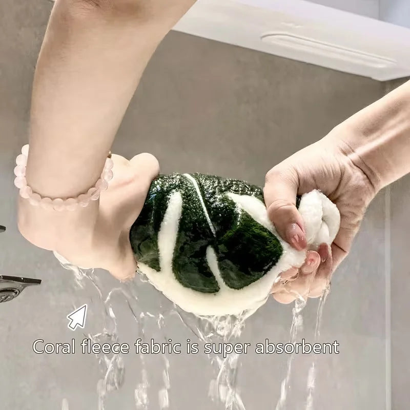 Leaf-Shaped Absorbent Microfiber Towel with Hang Loop