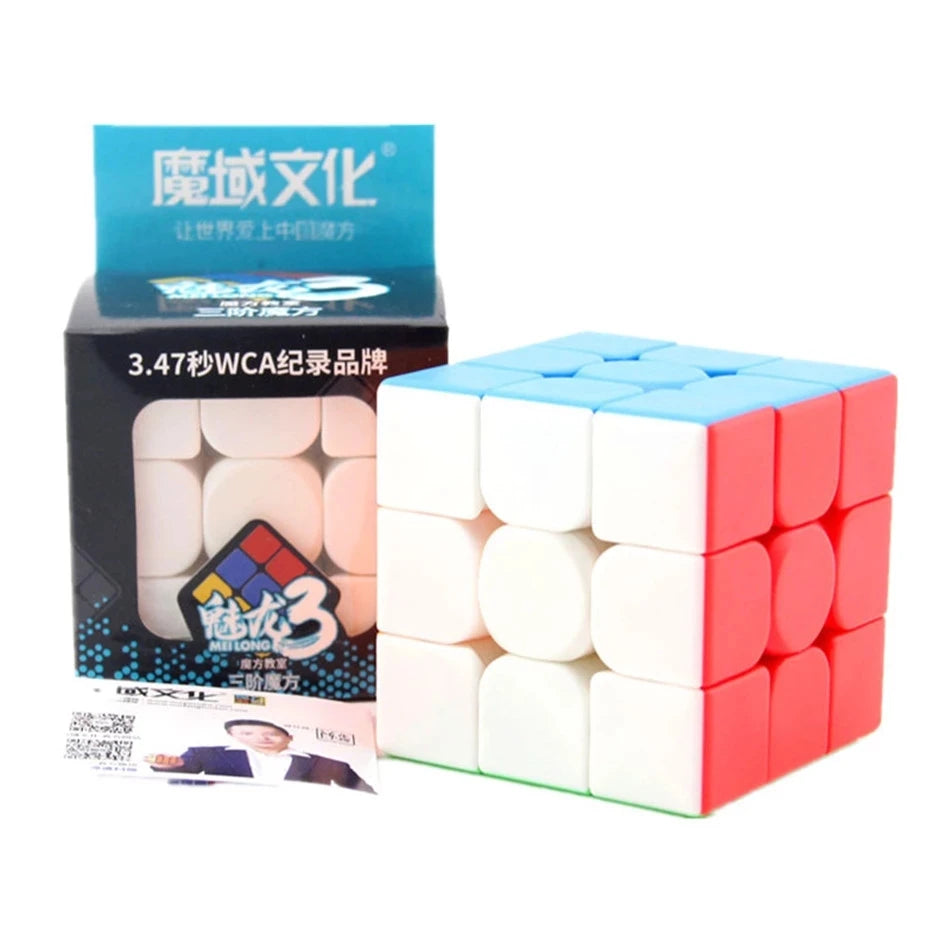 A box of Meilong Series Speed Cubes, showing a stack of white cubes and a red cube.