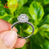 Anillo de Compromiso Halo de Moissanite de Lujo en Plata de Ley 925