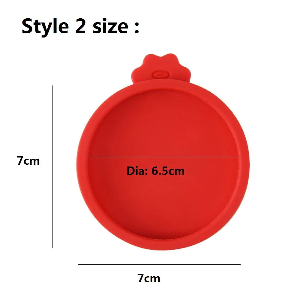 A red reusable silicone food storage lid with a diameter of 6.5cm and a height of 7cm.