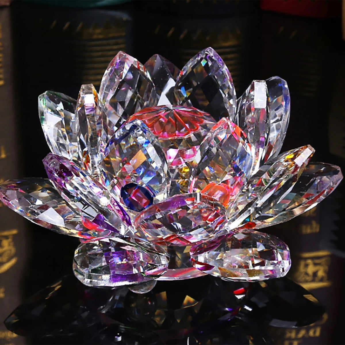 Crystal Lotus Flower Figurine – Elegant Glass Tabletop Decor