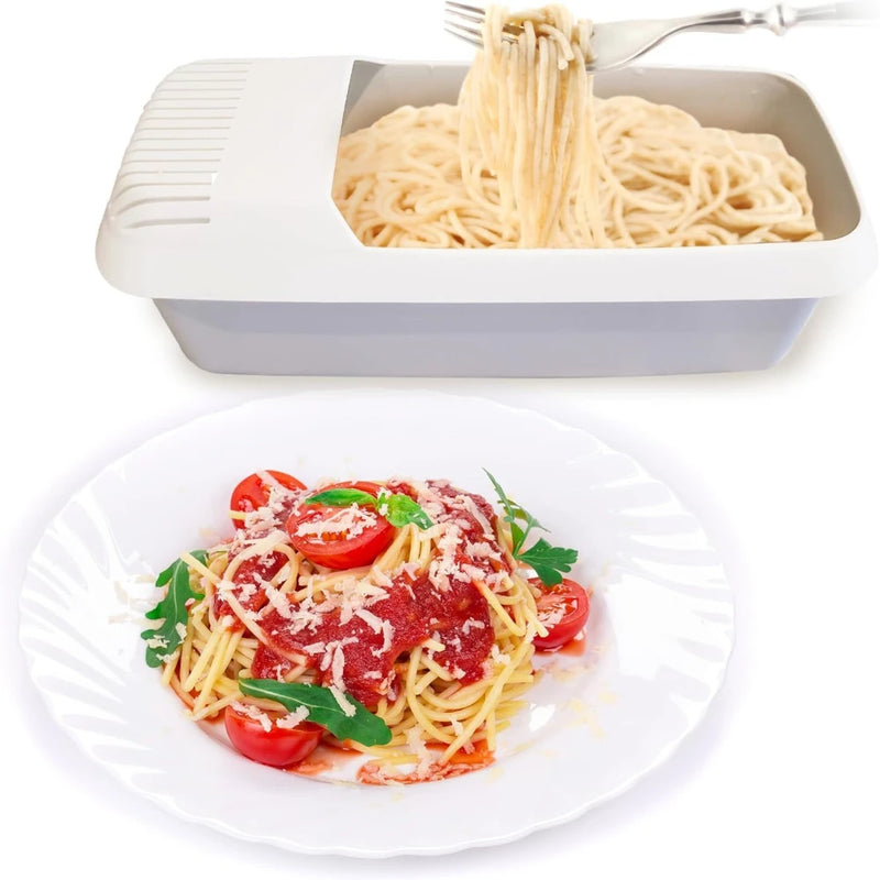 Microwave Pasta Cooker with Integrated Strainer Lid