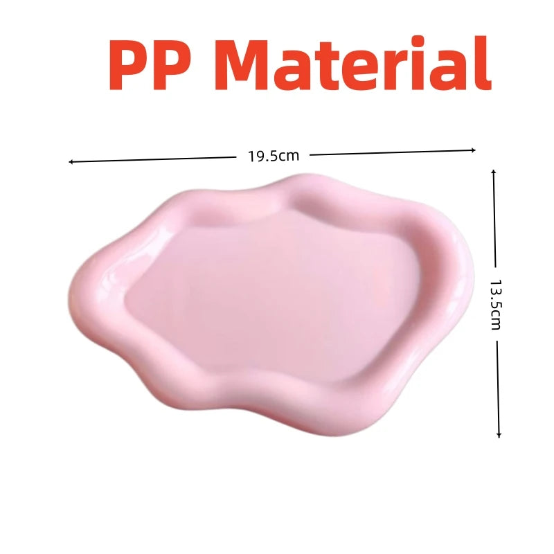 A pink, cloud-shaped PP material jewelry tray with dimensions 19.5cm by 13.5cm.