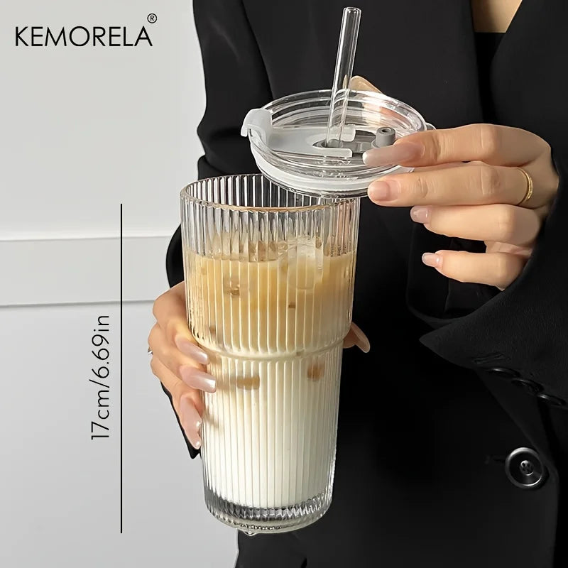 Tumbler en verre rayé de 600 ml avec couvercle