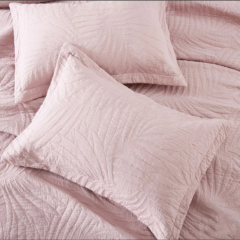 Quilted Cotton Pillow Cover Set with Embroidered Detail – Hypoallergenic 50x70 cm