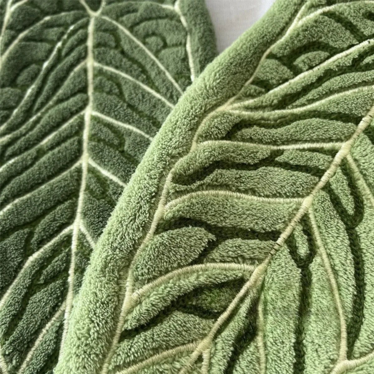 Leaf Design Ultra-Absorbent Quick-Dry Hand Towel with Hanging Loop