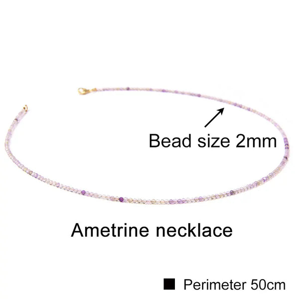 Amethyst-Halskette aus kleinen lila Perlen mit 50 cm Umfang.