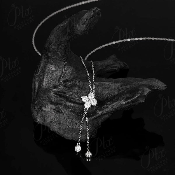 Elegante Kleeblatt-Halskette mit Laborerzeugtem Edelstein