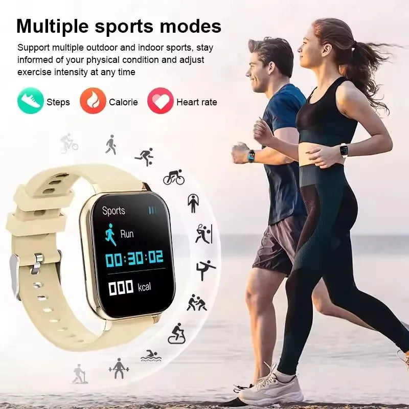 Eine Frau in einem schwarzen Sporttop joggt neben einem Mann, beide tragen Smartwatches.