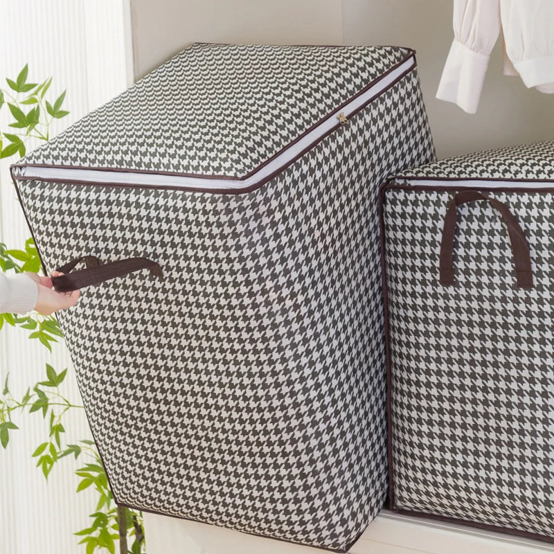 A quilted storage bag with a black and white houndstooth pattern is shown next to an open version.