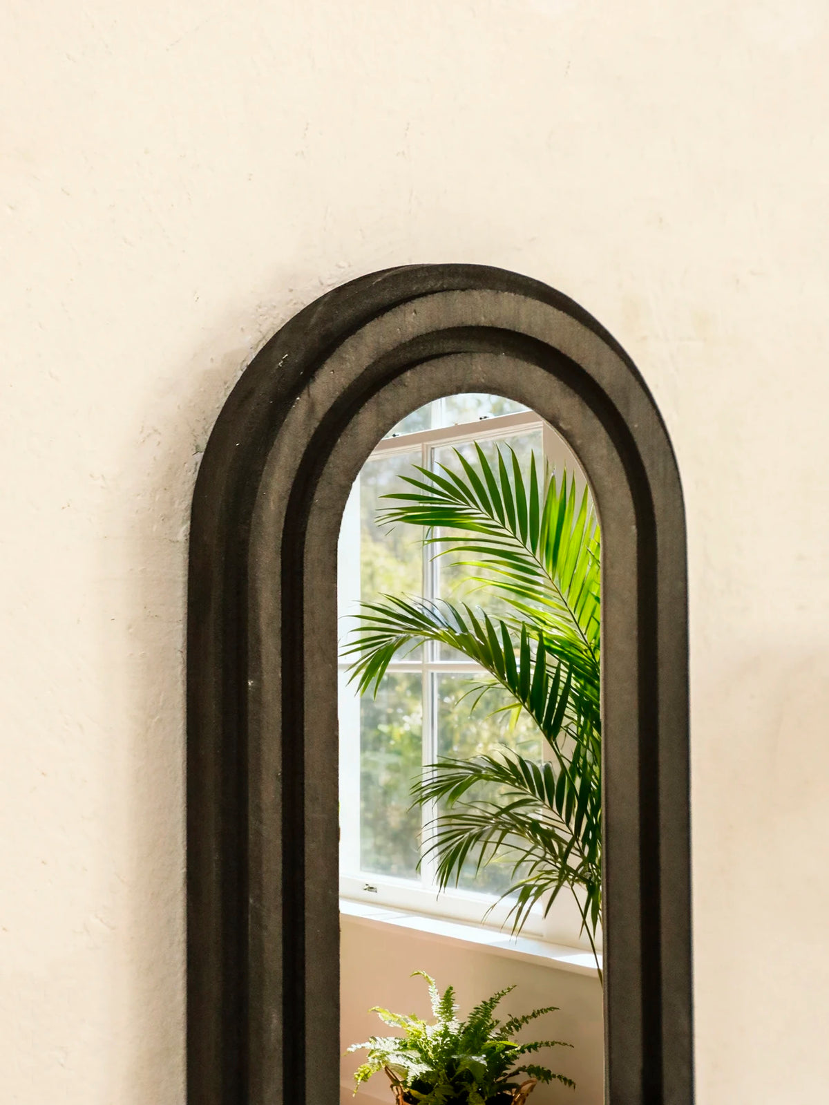 Arched Wall Shelf with Mirror — Modern Geometric Design