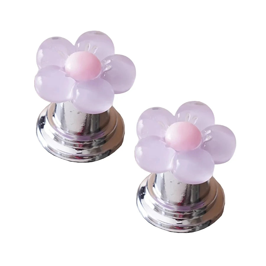 Floral Toilet Flush Button – Manicure-Friendly and Easy to Use